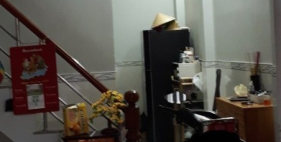 Cần bán gấp nhà 40m2 đường Mễ Cốc , giá 3.2 tỷ