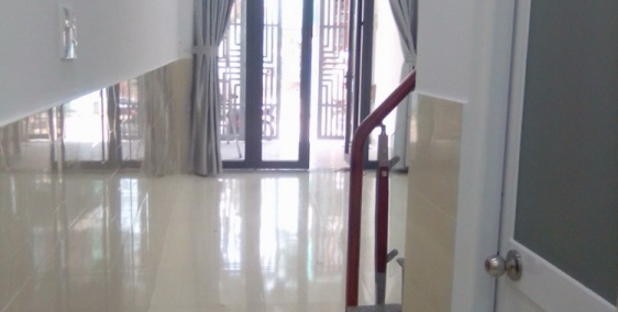 nhà bình tân. 1 trệt 2 lầu, 124m2, 2,250 tỷ ( Bớt Lộc )