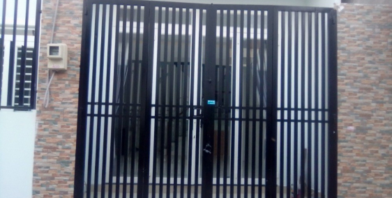 cần bán nhà 4x10m hẻm nhựa ô tô đậu trước nhà đường tây lân, Quốc Lộ 1A, quận b