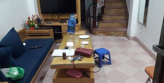 NHÀ ĐẸP 3 TẦNG, CHỈ 3 M RA MẶT PHỐ.