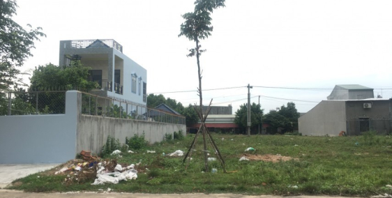 Gia đình tôi kinh doanh thua lỗ nặng nên tôi cần bán lại nhanh 300m2 đất thổ cư