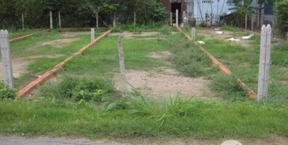 Cần bán lô đất đường Dương Công Khi, giá chỉ 720 triệu, DT 80m2, sổ hồng riêng,