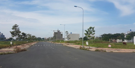 Cần vốn bán gấp 110m2 giá 1 tỷ 700 đường Vườn Lài,An Phú Đông,Quận 12,thổ cư 100