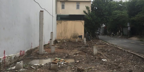 Sang lô nhà nát đường Lê Văn Sỹ, ngang 5m, giá 2.2 tỷ, đã có sổ hồng