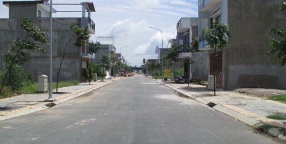 Tôi cần bán lô đất mt tôn đản,quận 4,thổ cư,sổ riêng,5x20m chỉ 2.3 tỉ,bao tên