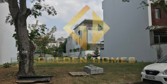 Bán Gấp lô đất 400m2 mặt tiền đường Nguyễn Văn Linh gần A Sồi, quận 7