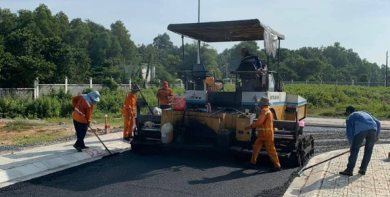 Sổ đỏ mới ra tháng 10./2019. 3 triệu 1m2. Cảm kết đúng 3 triệu. Ngay kp1 phú mỹ