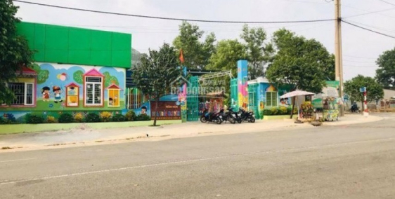 Mặt tiền đường thông dài, cách TP. HCM chỉ hơn 30  phút đi xe máy.   + Xung quan