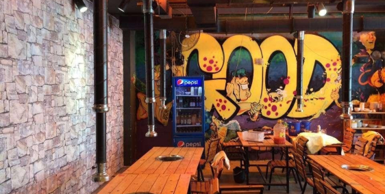 Cho thuê cửa hàng Kinh doanh đẹp nhất trâu quỳ. Lh: 0396 831 839.