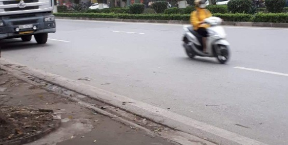 Cho thuê kho xưởng 210m2 MT 11m Thạch Bàn, Long Biên đường 5 tấn chỉ 14 tr/th