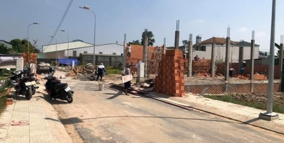 Cần tiền nên muốn bán miếng đất ở Tân Hiệp 4-3, Hóc Môn. 85m2.Sổ riêng