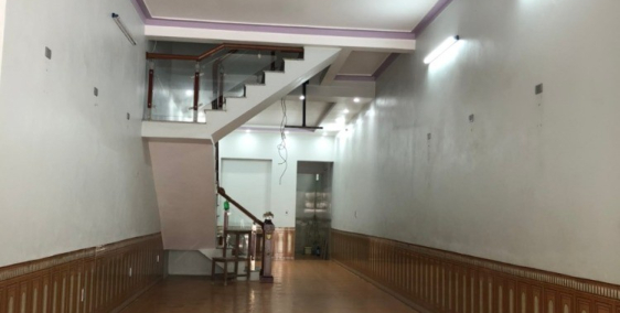 Cho thuê cả nhà mặt đường 3 tẩng, DT 80m2, đường TRịnh Khả, Đông Vệ, THANH HÓA