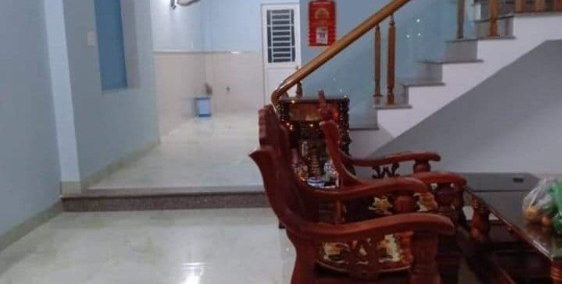 NHÀ CHO THUÊ  3 TẦNG THUẬN TIỆN ĐI LẠI