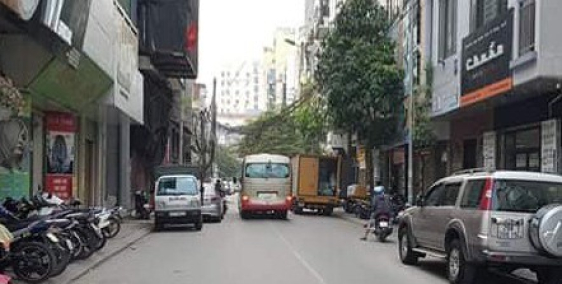 Bán nhà kinh doanh, vỉa hè, ô tô đỗ ngày đêm, giá 7,9 tỷ mặt phố Thụy Khuê