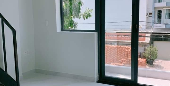 Cho thuê phòng trọ ở tòa nhà 5 lầu mới xây đường Phú Thuận, Q7