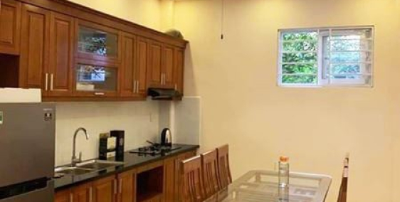 Bán nhà Văn Cao, kinh doanh, ô tô đỗ ngày đêm, giá 8,3 tỷ