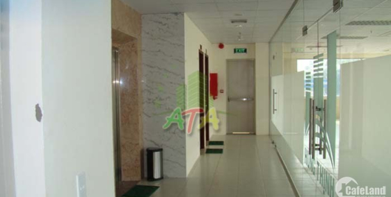 < văn phòng giá tốt > 200 m2 = 50 tr / tháng (~ 10 USD / m2 ) ngay sân bay TSN