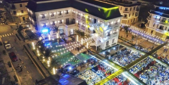 Cần bán nhà 1 trệt 2 lầu ở Bến lức , Long An cách chợ Bình Chánh 3km