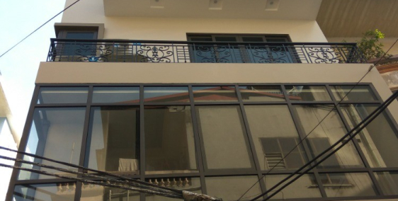 Bán nhà Minh Khai, 38m, 5 tầng, cách phố 50m, ô tô, lô góc 2 mặt thoáng