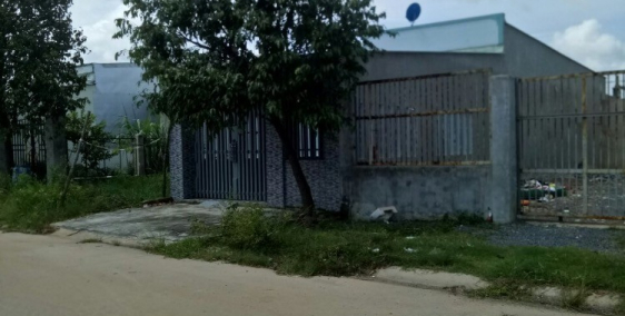 KẸT VỐN LÀM ĂN BÁN GẤP LÔ ĐẤT 180M2 CÓ 2 NÊN LIỀN KỀ, SHR GẦN CHỢ , KHU CÔNG NGH