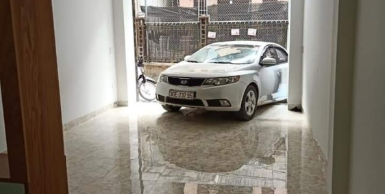 1 căn duy nhất nhà hẻm xe hơi đường Hoàng Hoa Thám, 72m2, 4 lầu, ở liền