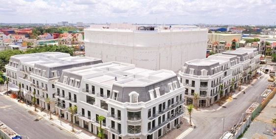 Cần bán shophouse Vincom Dĩ An, Bình Dương giá 14 tỷ 1 trệt 3 lầu