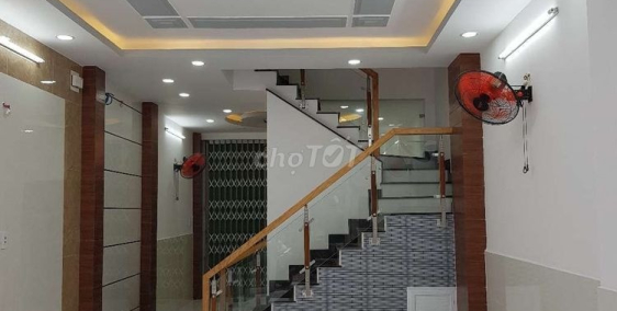 Nhà 4 Tấm Lạc Long Quân, Q11.4,1x17m ôtô đậu