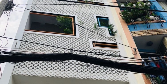 Nam Kỳ Khởi Nghĩa Quận 3 DT: 4.1 x 16.8 Xây 4L