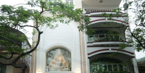 Mặt tiền gần Phan Xích Long , Quận PN, DT: 4x20m, 3 lầu, Giá 22 tỷ