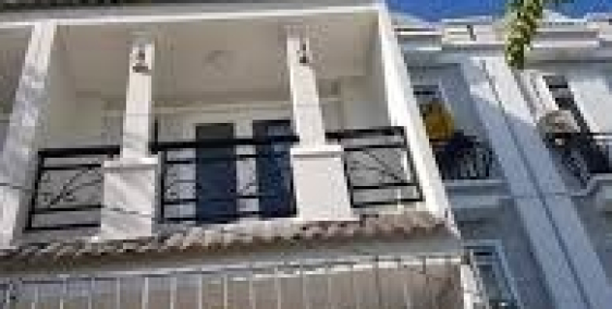 Bán nhà MT Phan Đình Phùng, P.15, Q. Phú Nhuận, DT: 4x18m, 3 lầu