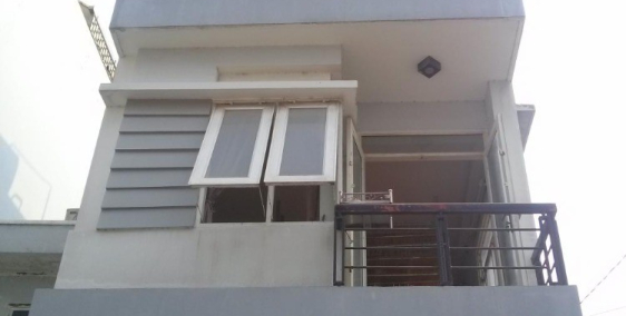 Bán nhà MT Phan Đình Phùng, P.15, Q. Phú Nhuận, DT: 4x18m, 3 lầu