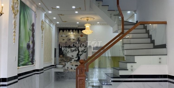 Nhà 1 trệ 2 lầu đường 30, Phường Linh Đông