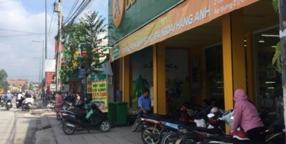 Về quê bán gấp căn nhà đường DT747, đối diện chợ Hội Nghĩa