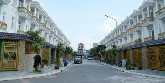 Mở bán 89 căn nhà phố,  ngay mặt tiền đường DT747