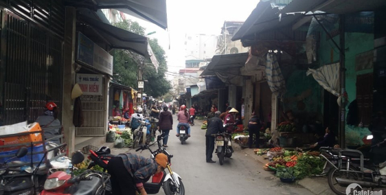 Bán nhà mặt Đường Cửa Hậu, Phường Điện Biên 60m2, 2 tầng, MT 4.3m chỉ 2.75 tỷ