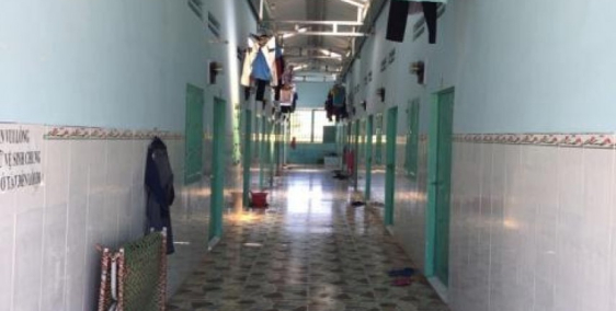 Bán 300m2 đất + 16phong trọ giá 1ty200 bao sổ, dân cư đông đường 8m, liền kề KCN