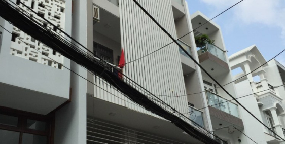 Bán Biệt Thự Mini HXH NGUYỄN CỬU VÂN, P.17, BT, DT:4,5x10m, 3 Lầu.