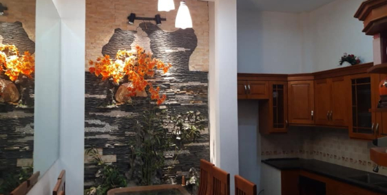 Bán nhà ngõ chợ Khâm Thiên giá 1.4 tỷ, 17mx3 tầng, ngõ gần