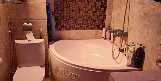 Nhỉnh 2 tỷ có nhà 318 Đê La Thành 33m2–Ngõ thông -3 gác đỗ cửa – Full nội thất