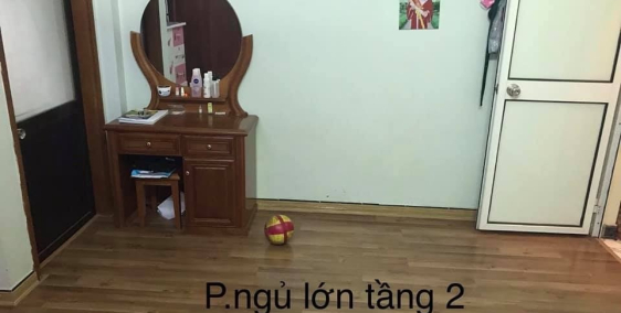 Chính chủ bán gấp nhà khu Cự Lộc 30m2 x 3 tầng giá 2,7 tỷ