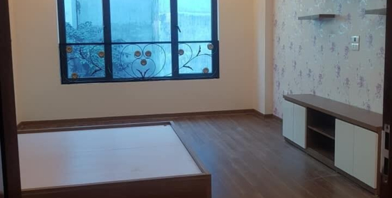 Bán nhà Phố Chùa Bộc, Nhà mới đẹp, ngõ rộng và nông, dt: 34m,4tầng, giá: 3,25tỷ.