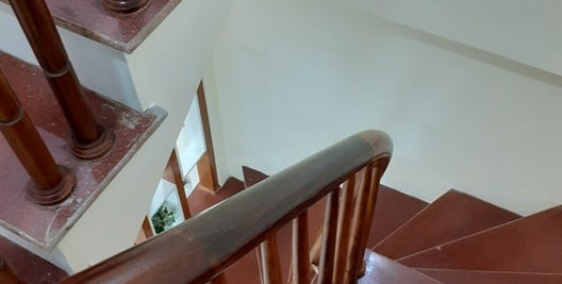 Nhà phố Trương Định 32m x 5 tầng MT 3m, ngõ rộng thông thoáng. Giá 2,8 tỉ