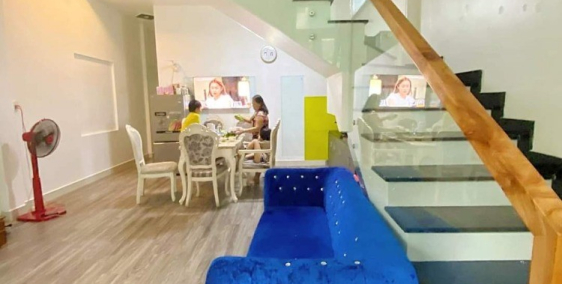 Nhà Kiệt Ô tô Cực Rộng Đường Đoàn Hữu Trưng