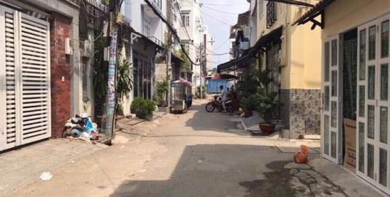 Nợ tiền bán nhà 68m2 Bà Điểm 4 - Hóc Môn giá chỉ 2 tỷ 150 ,sỗ hồng riêng