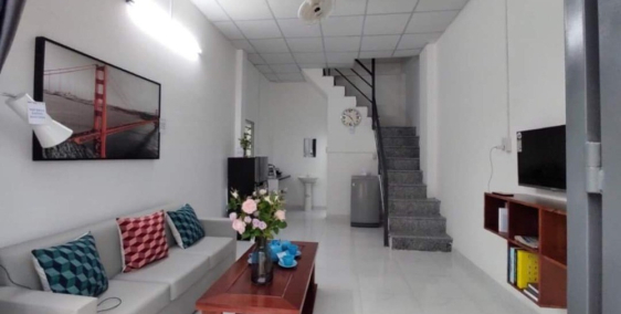 Bán nhà 1 trệt 1 lầu tặng full nội thất, rinh ngay Mazda về nhà