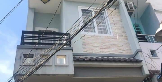 Bán gấp nhà ngay tt q8, nhỏ, đẹp