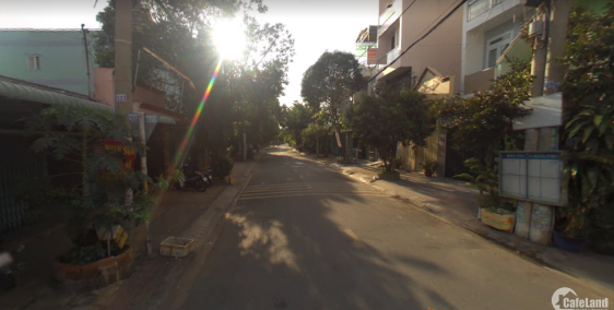 Nhà nát giá rẻ cuối năm, vừa bán vừa cho cho khách hàng có thiện chí