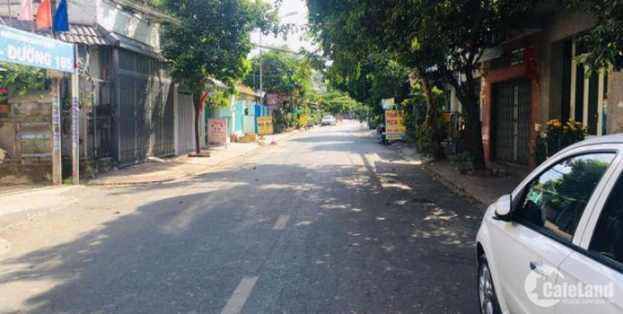 Bán nhà nát 62m2 (ngang 4 hậu 3m) 1ty750tr đường Đỗ Xuân Hợp P.Phước Long B Q9