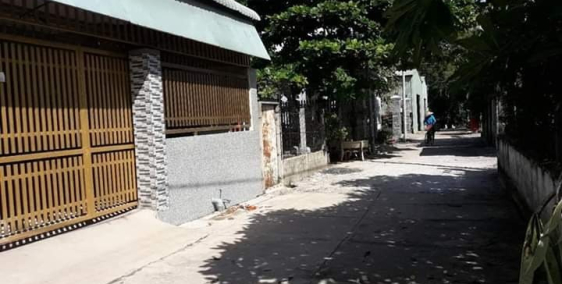 Bán nhà 4m * 14m đường Bình Long - Bình Tân giá 2.050 tỷ . Sỗ hồng riêng