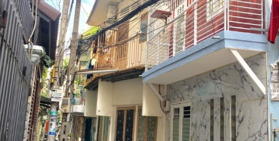 BÁN NHÀ MT đường HOA LAN P.2, Q. PHÚ NHUẬN.